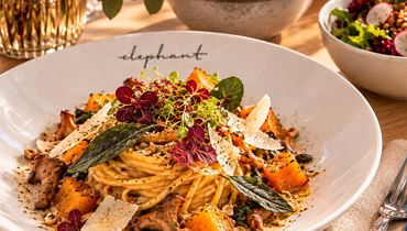 Business Lunch in der elephant Kufstein Lounge